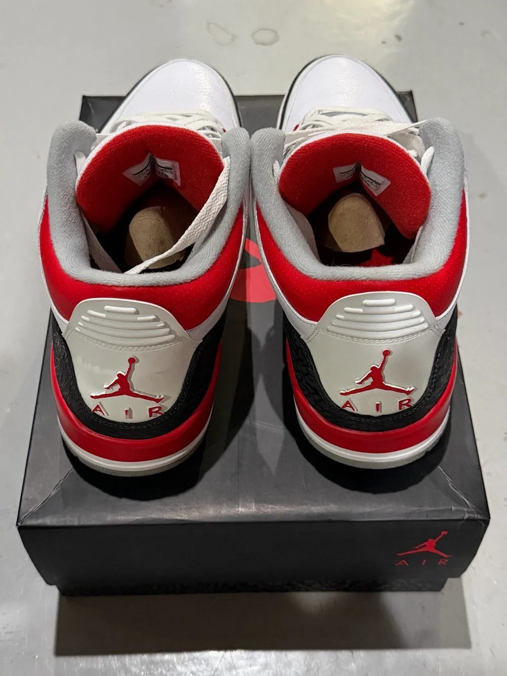 Nike Jordan 3 Retro Men’s Sneakers - White/ Fire Red/Black
